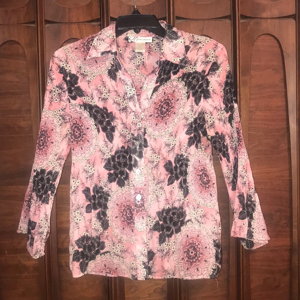 Dress barn ribbed Ladies size M blouse.